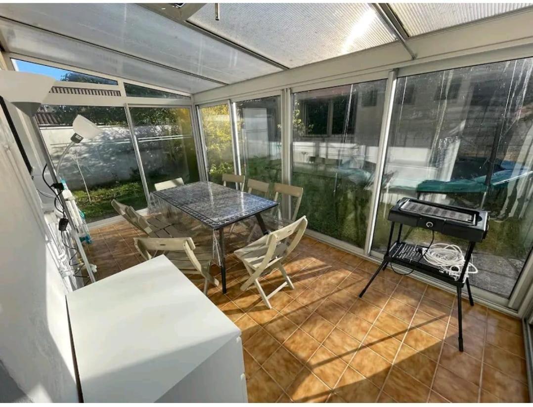 -Comme A La Maison- Jardin, Veranda, Ideal Familles Et Business Ниор Екстериор снимка